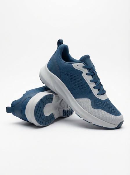 Freigestelltes Schuhproduktfoto